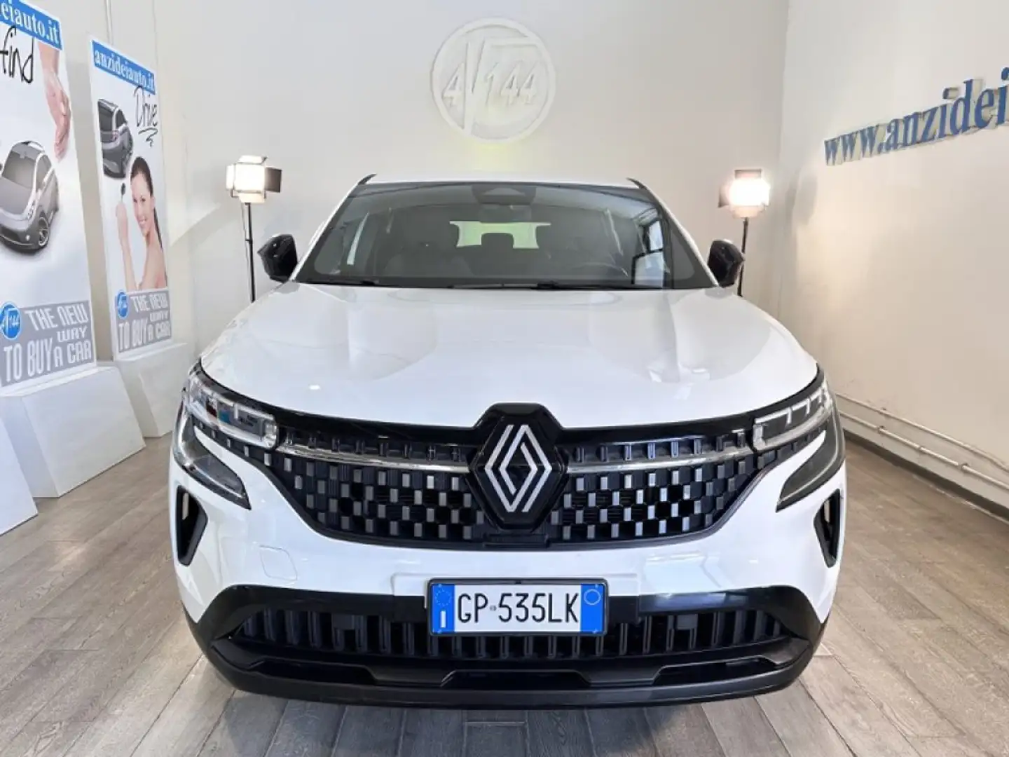 Renault Austral Mild Hybrid Advanced 130 CV Equilibre Manuale Bianco - 2