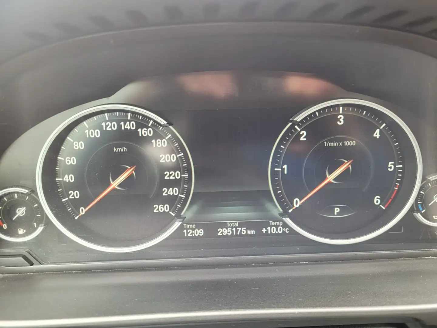 BMW 530 Touring Luxury Brun - 2