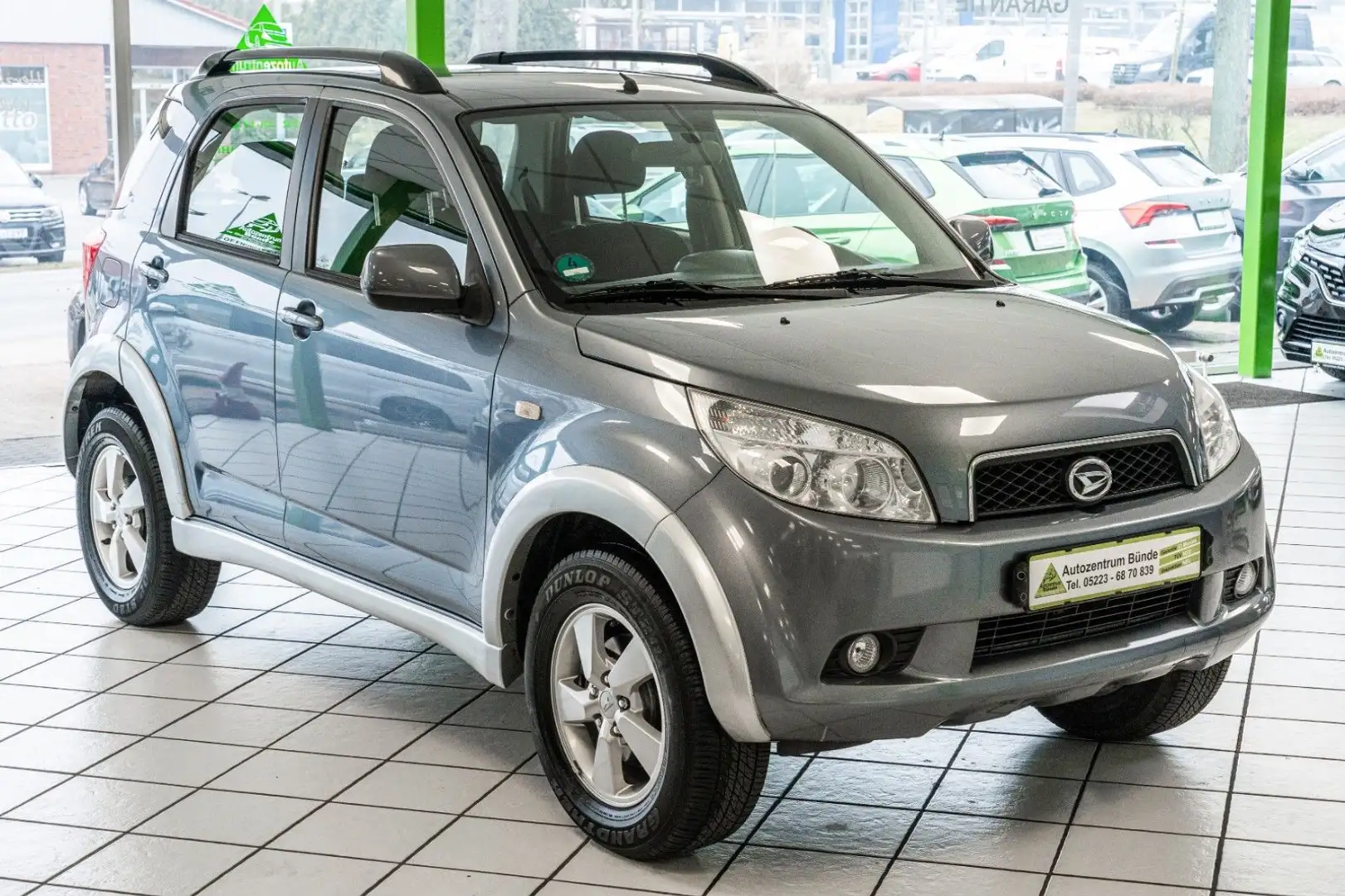 Daihatsu Terios 1.5 Benzin Top S 4WD Klimaanlage PDC Silber - 1