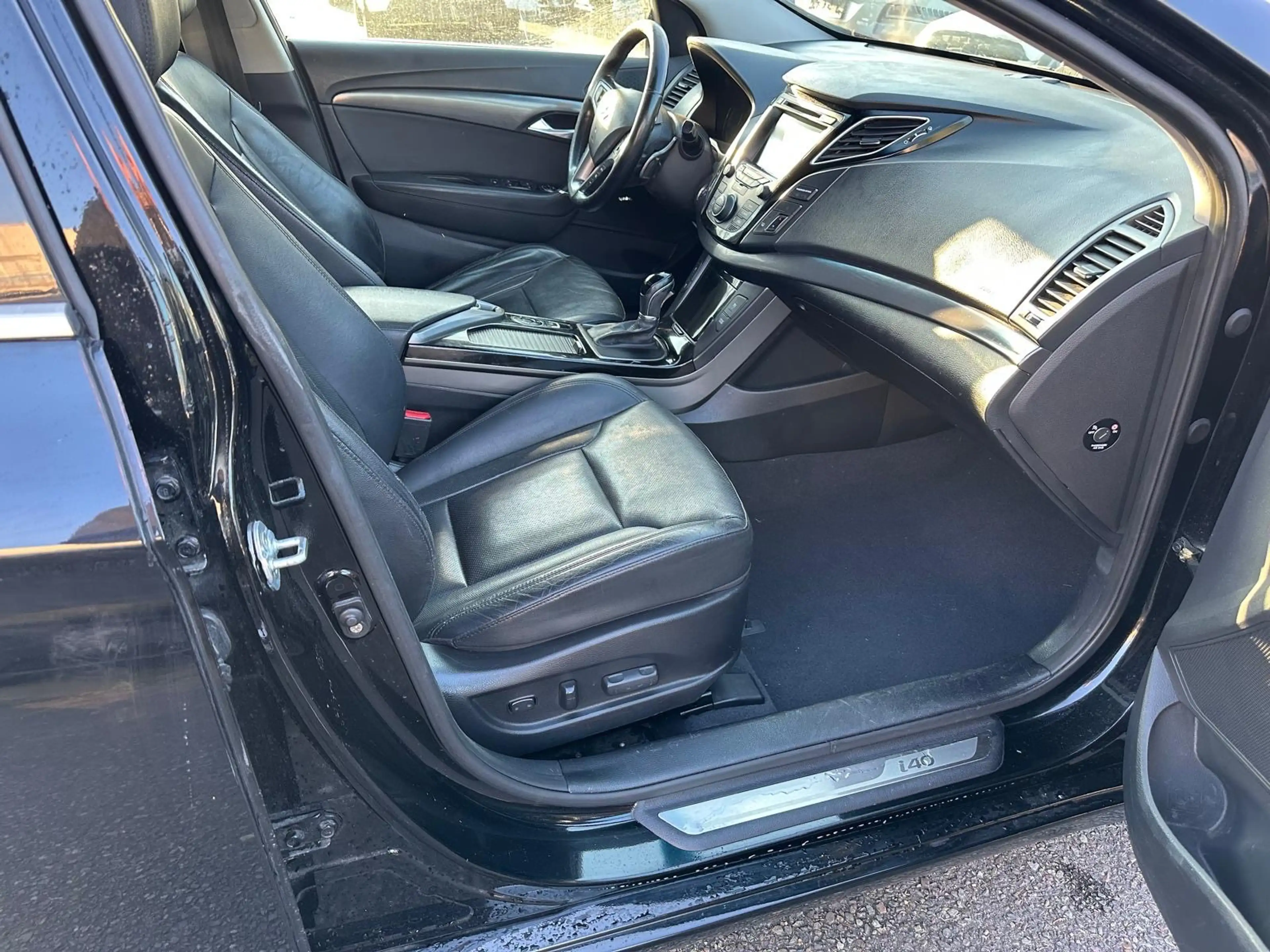 Hyundai i40 blue Premium — photo 11