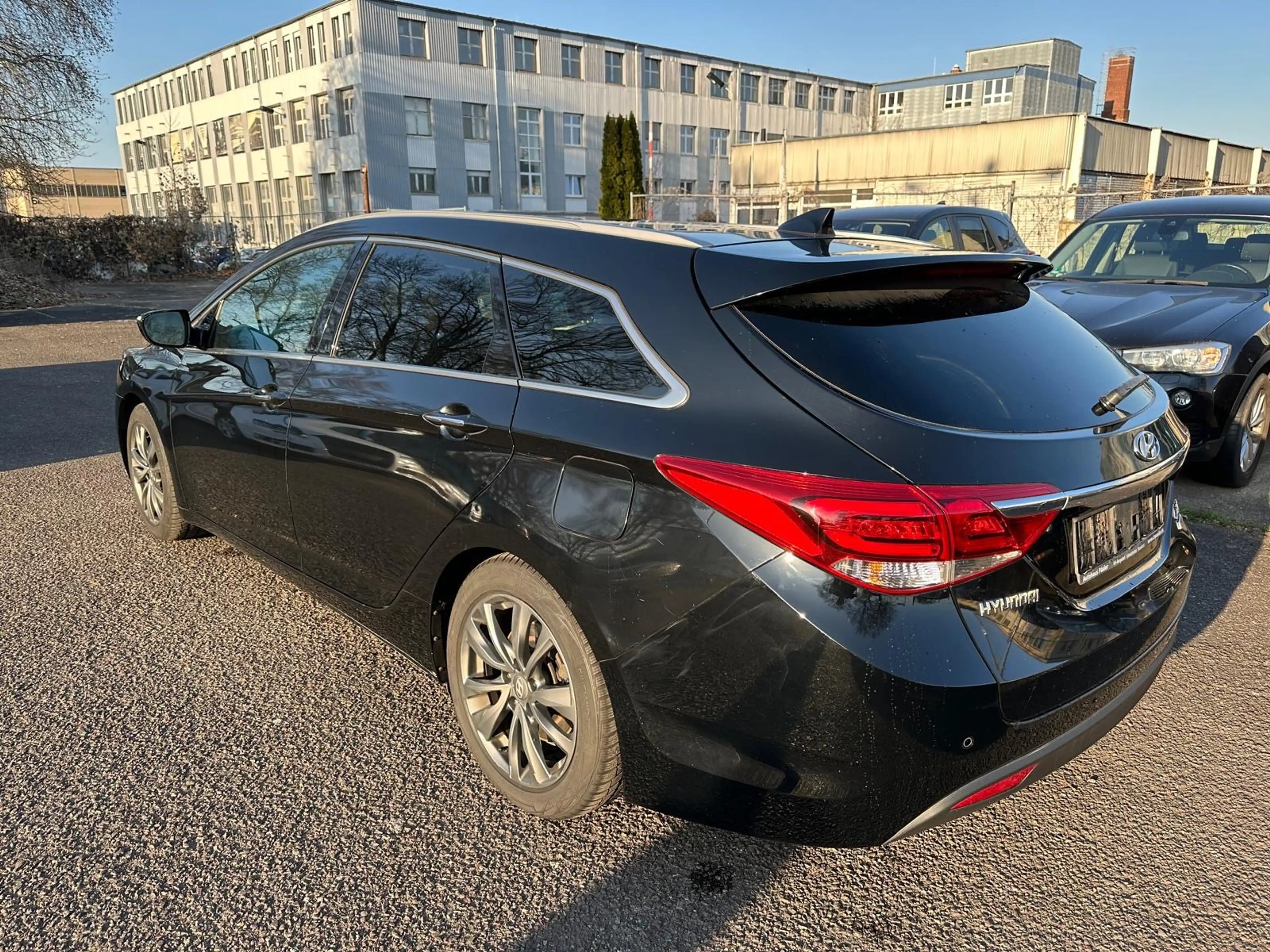 Hyundai i40 blue Premium — photo 8