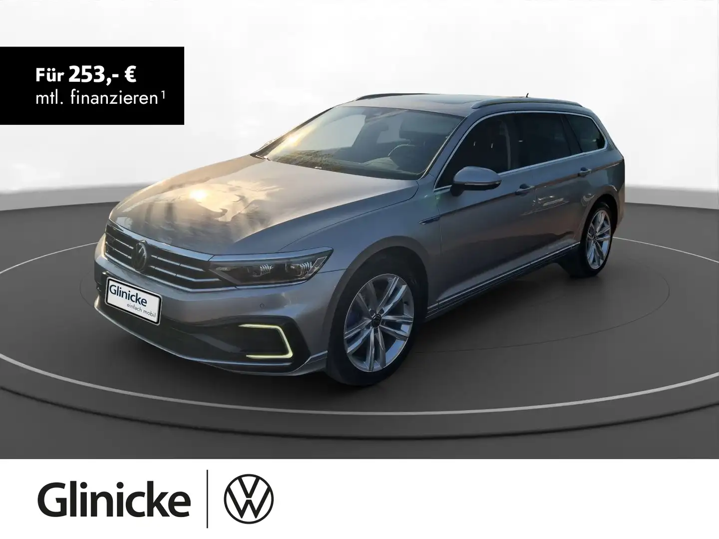 Volkswagen Passat Variant 1.4 eTSI DSG R-Line Navi AHK Pano Grau - 1