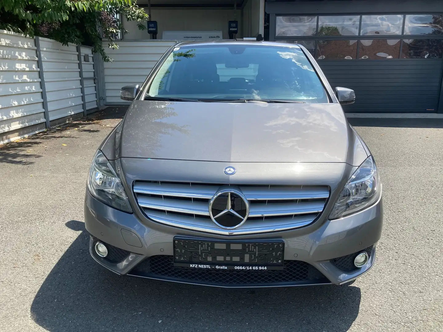 Mercedes-Benz B 180 CDI A-Edition --- Nur 53.000 km --- Gris - 2