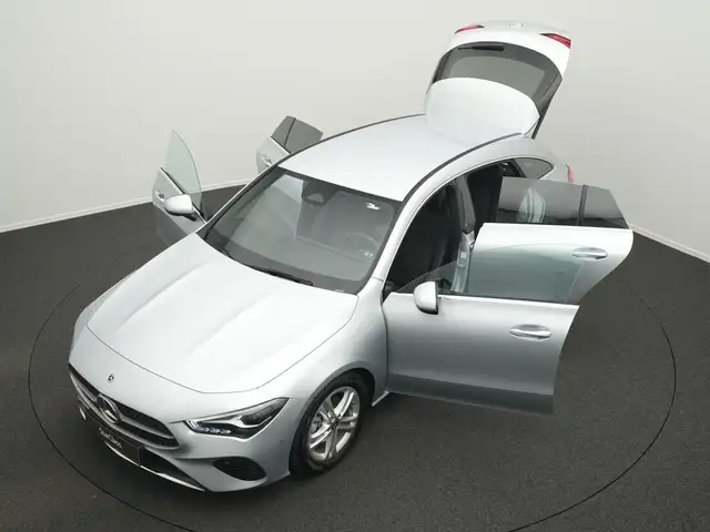 Mercedes-Benz CLA view 14