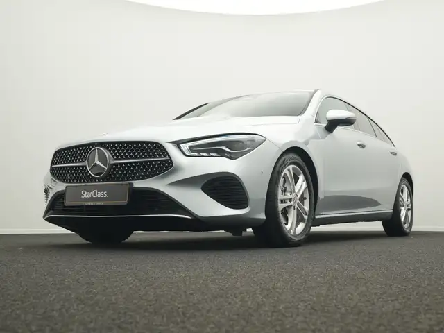 Mercedes-Benz CLA view 10