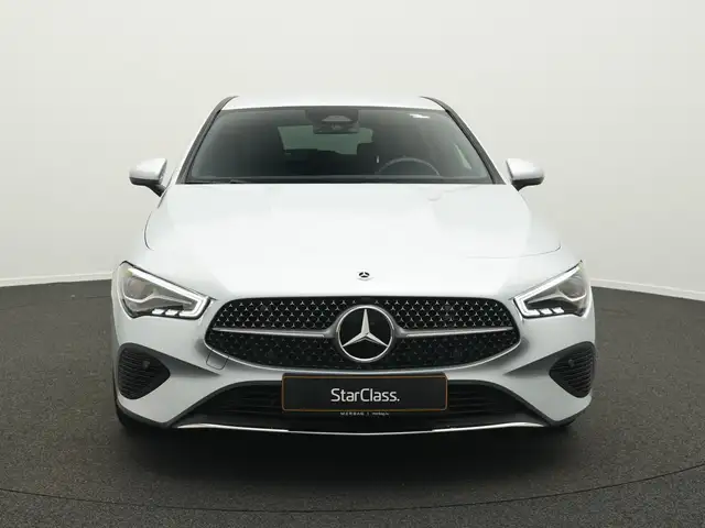 Mercedes-Benz CLA view 2