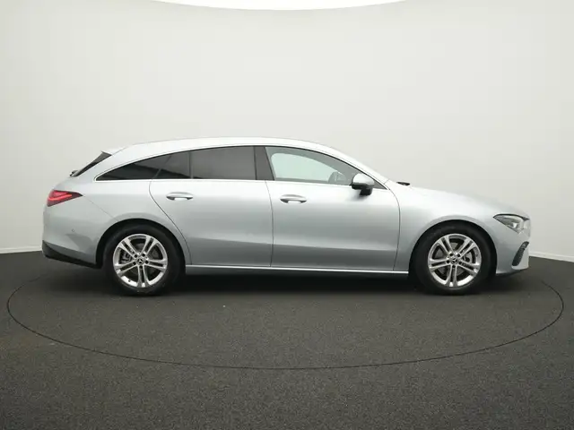 Mercedes-Benz CLA view 5