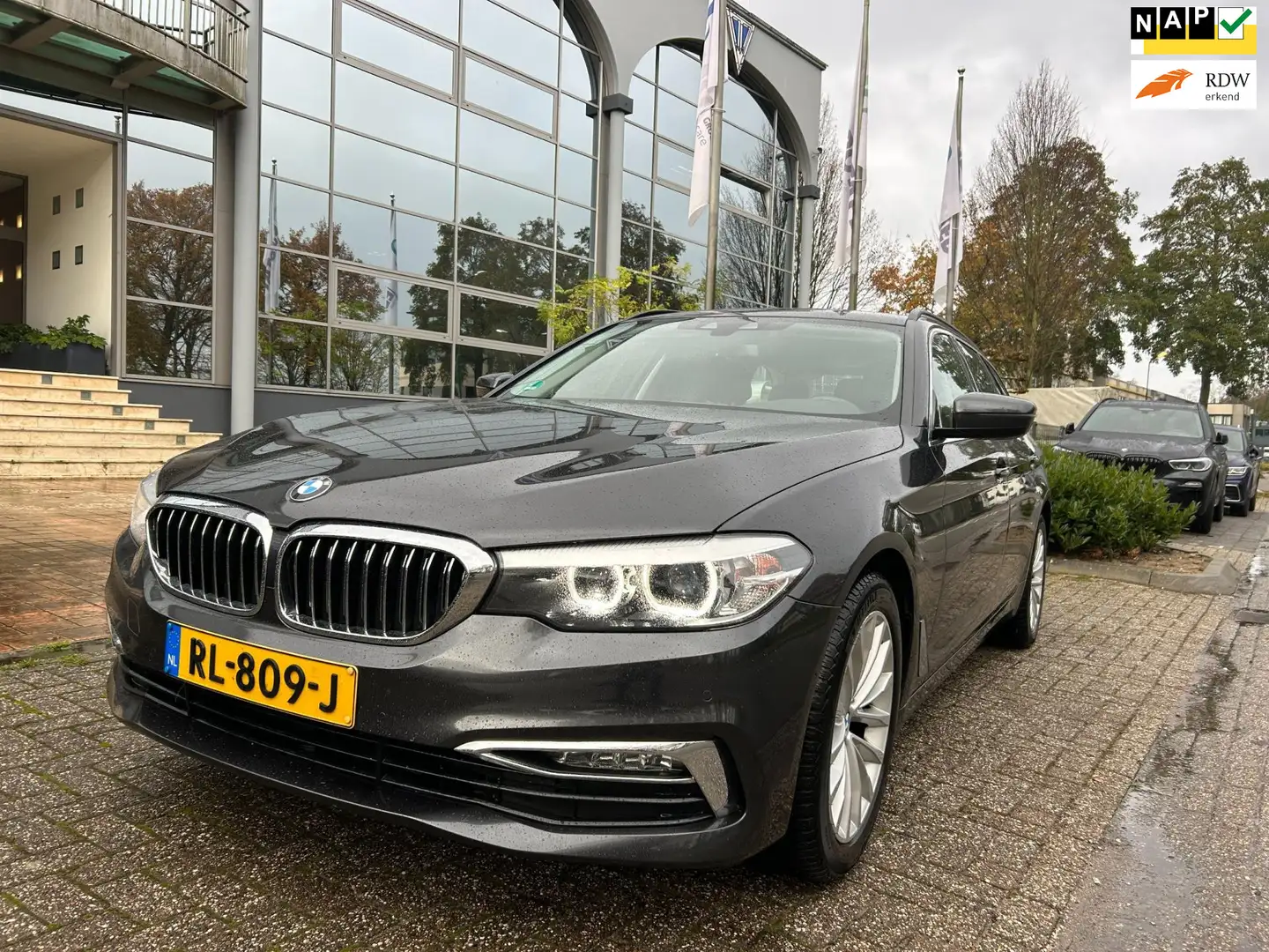 BMW 520 5-serie Touring 520i Executive aut /leer/navi/ Gris - 1