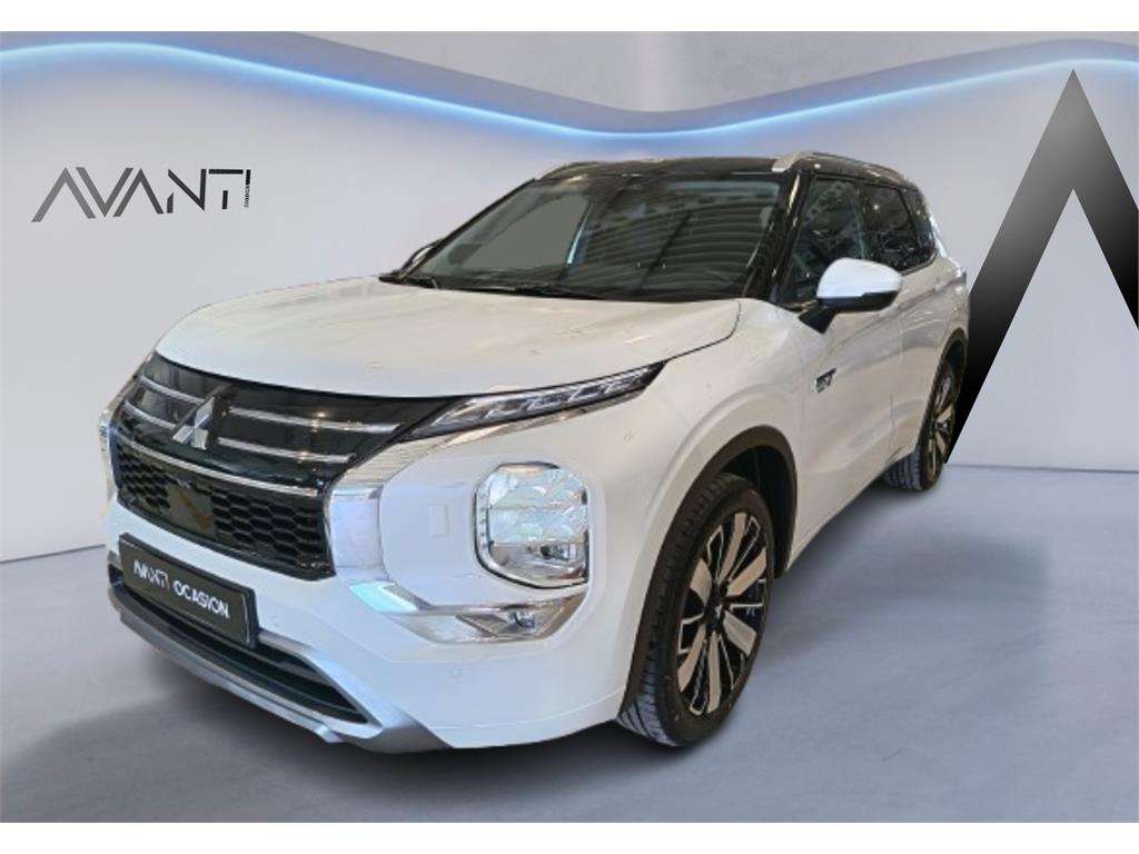 Mitsubishi Outlander PHEV Kaiteki+ 4WD - foto 1