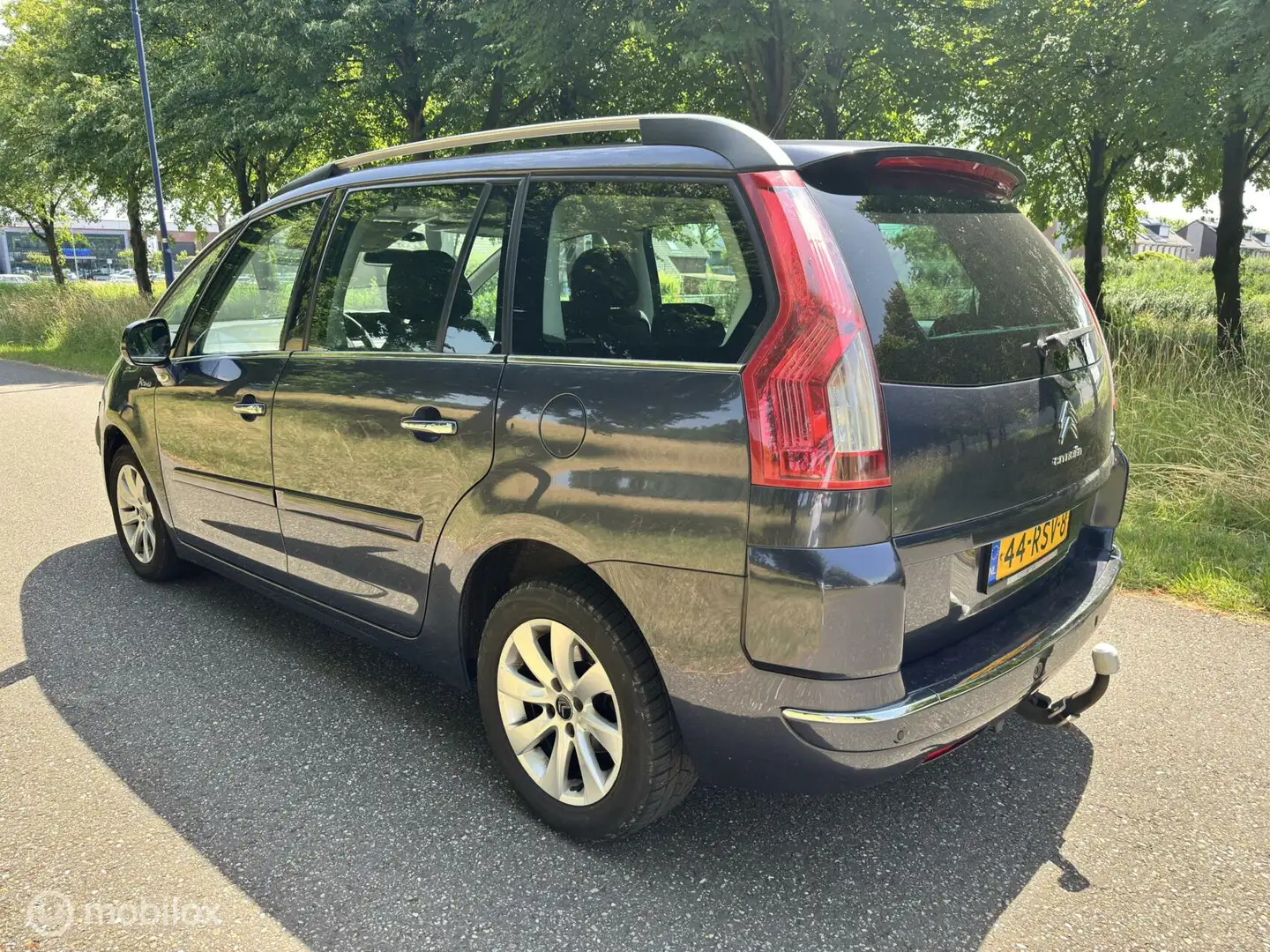 Citroen Grand C4 Picasso 1.6 THP Selection EGS 7P*AUT*NAP Paars - 2