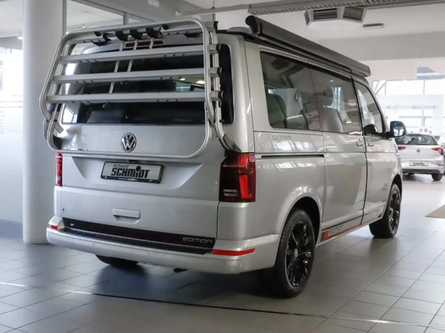 Volkswagen LT California 6.1 Ocean 2,0 l TDI Happy Van NAVI-K... Argintiu - 2