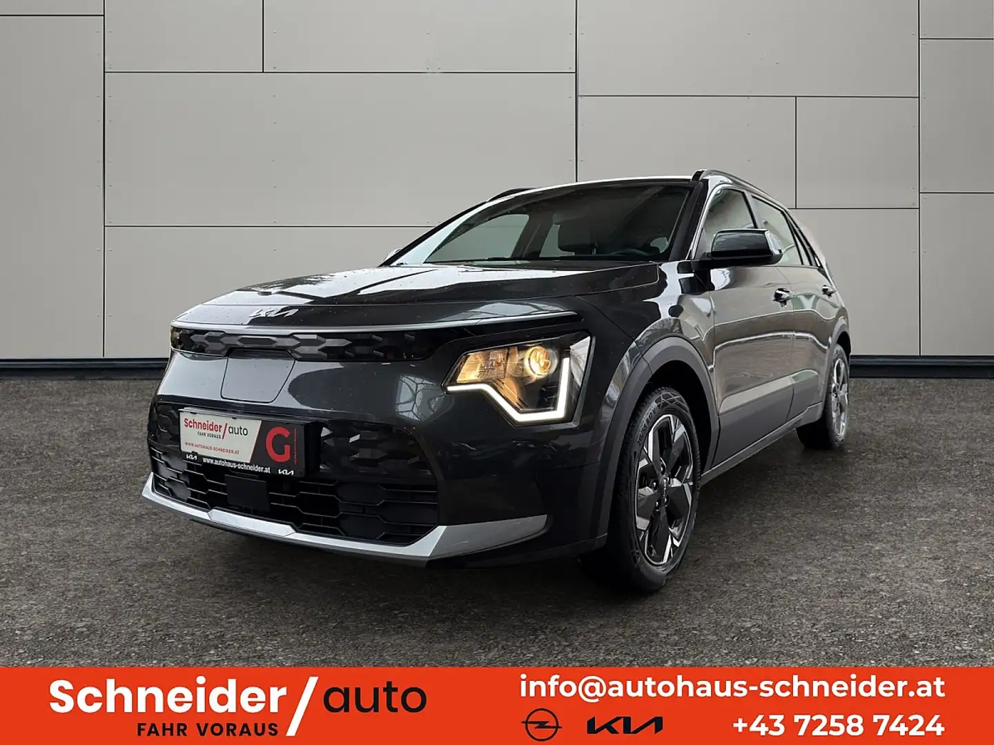 Kia e-Niro Niro EV Long Range 64kWh Silber Aut. Grau - 1