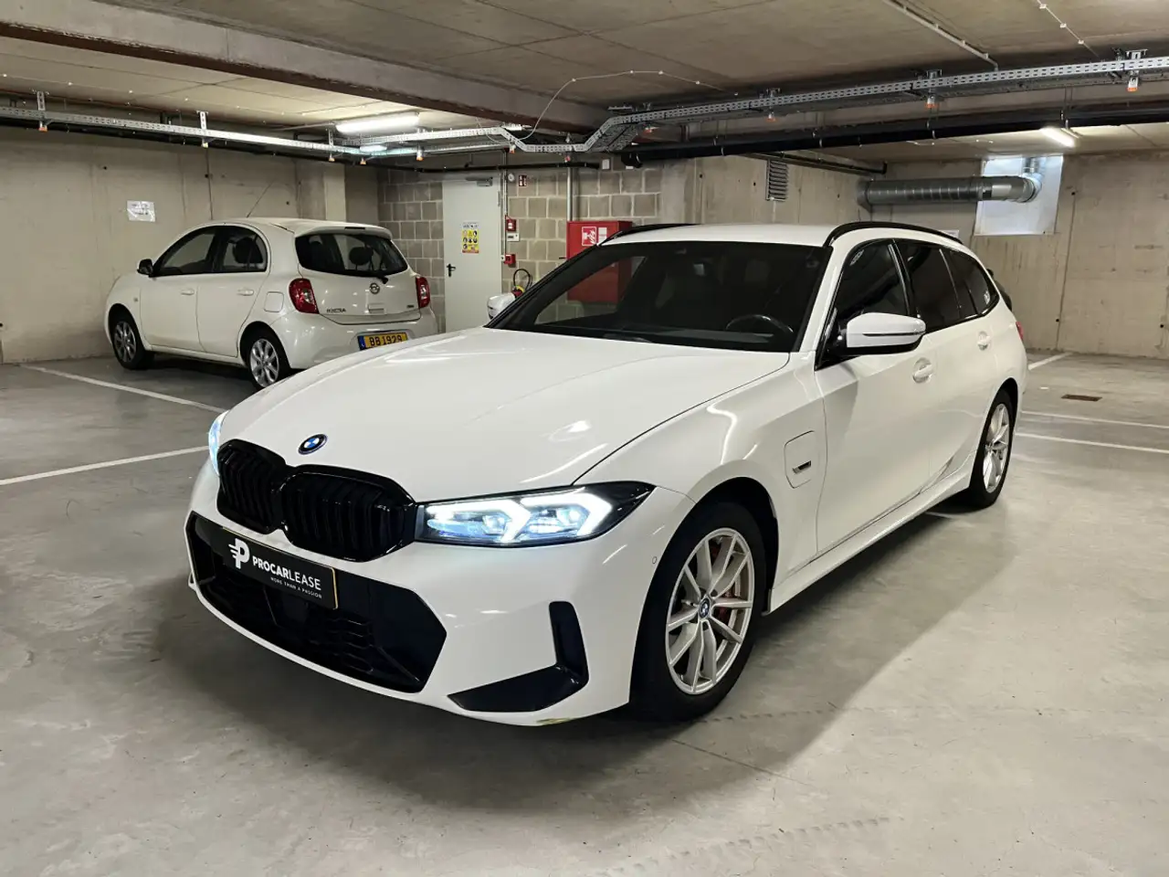 BMW 330
