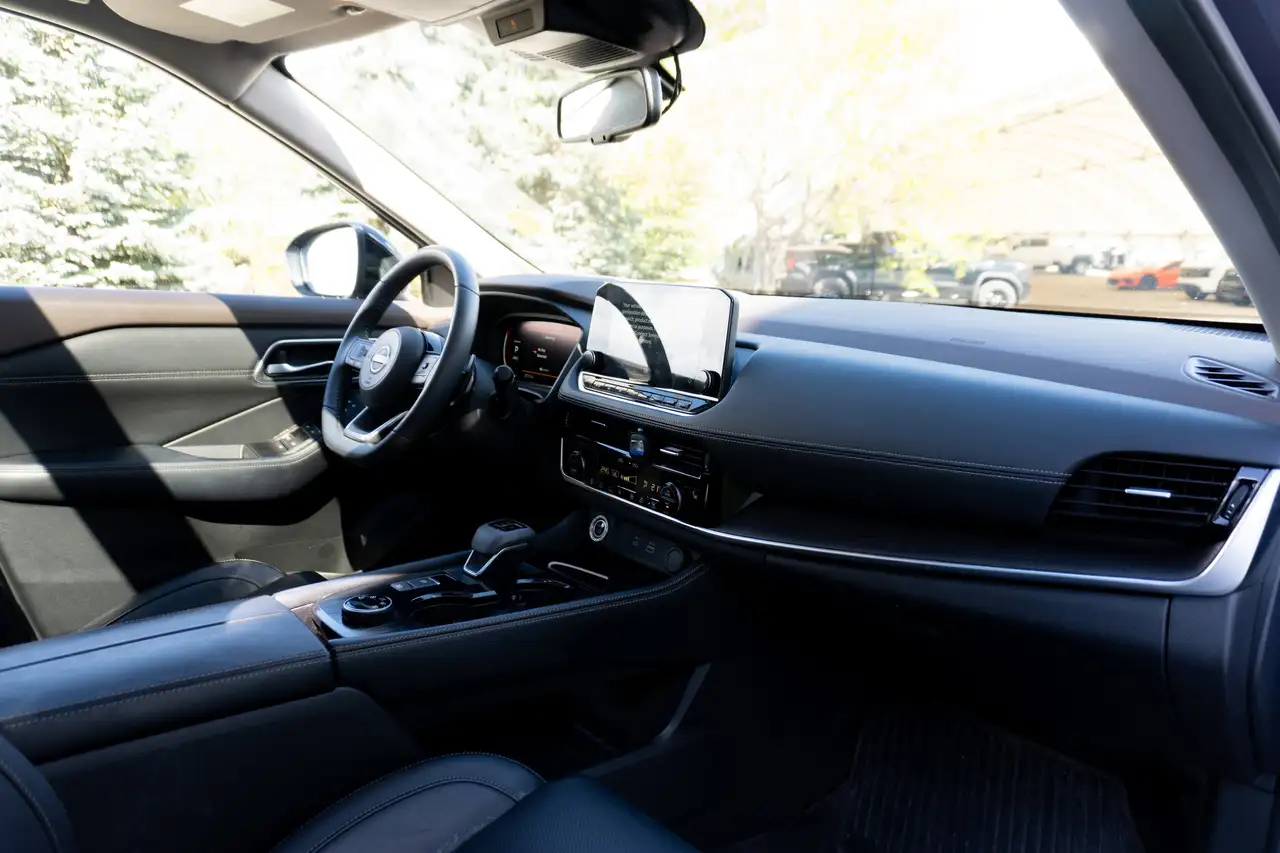 Nissan Rogue снимка Nissan Rogue