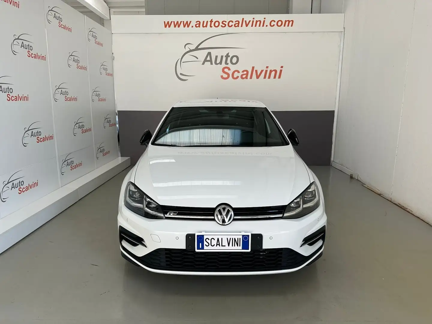 Volkswagen Golf 2.0 TDI 150cv DSG 5p. Sport Rline Bianco - 2