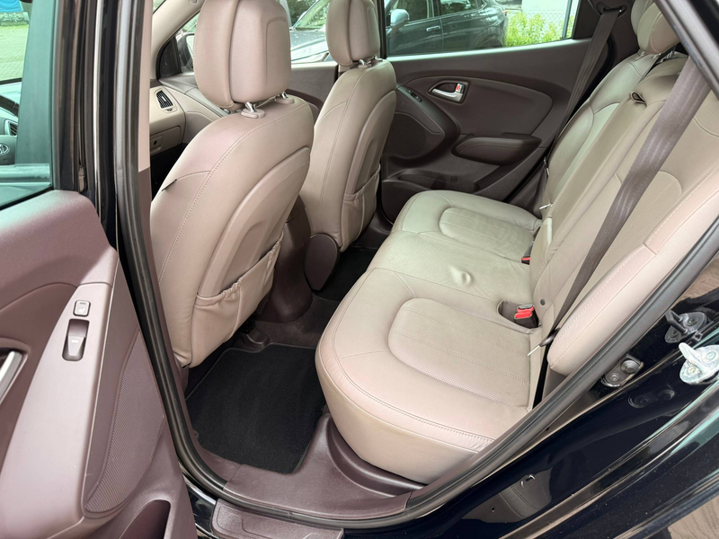Hyundai iX35 Comfort 2WD Anhängerzug — photo 14