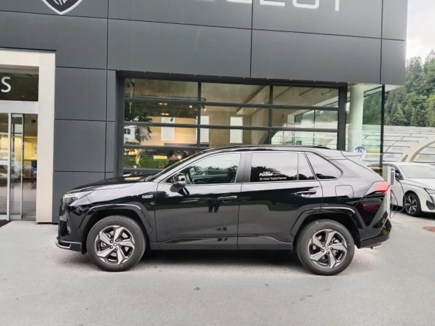 Toyota RAV 4 Toyota RAV4 2,5 Hybrid PHEV Active AWD Executive Schwarz - 1
