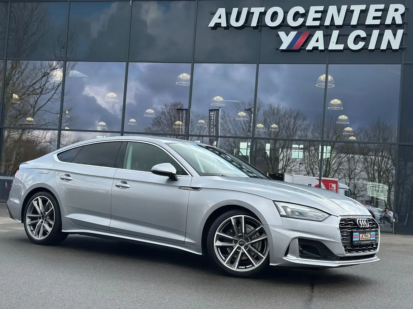 Audi A5 35 TDI S tro. Sportback Sport 2.HA/NAV/AHK/19 Argent - 1