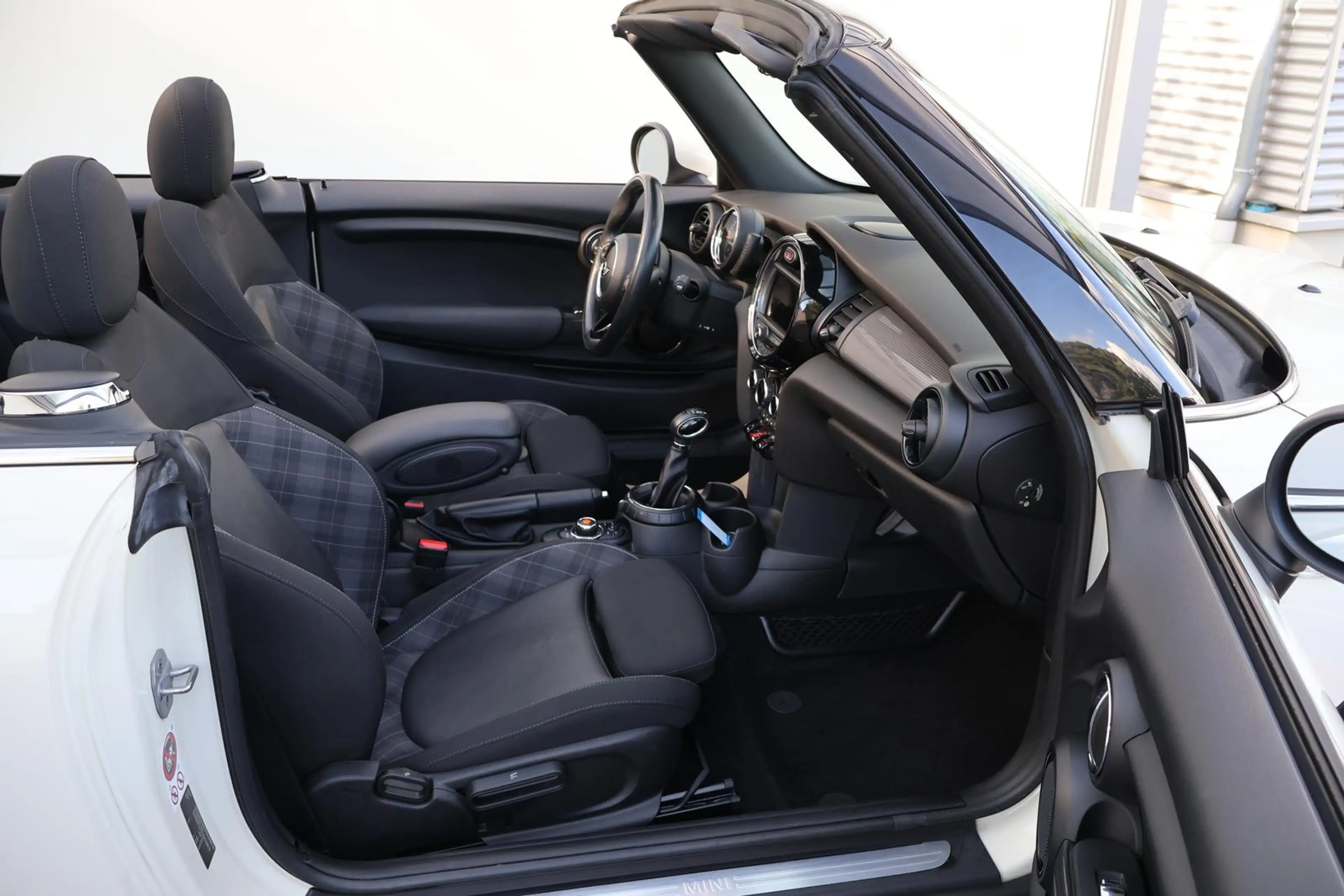 MINI Cooper Cabrio Chili Autom. Navi LED Klimaauto. — photo 9