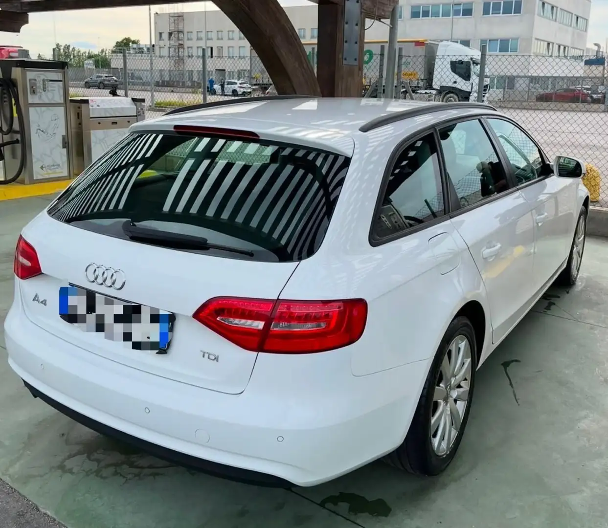 Audi A4 Avant 2.0 tdi multitronic Fap - 2
