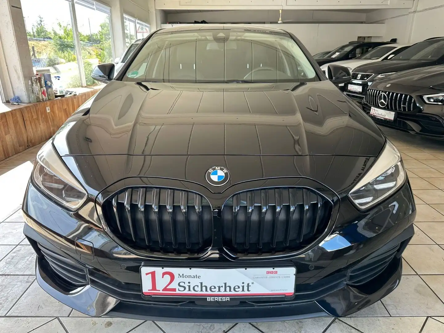 BMW 118 i Advantage Lim Leder Advantage Netto=15950. Schwarz - 1