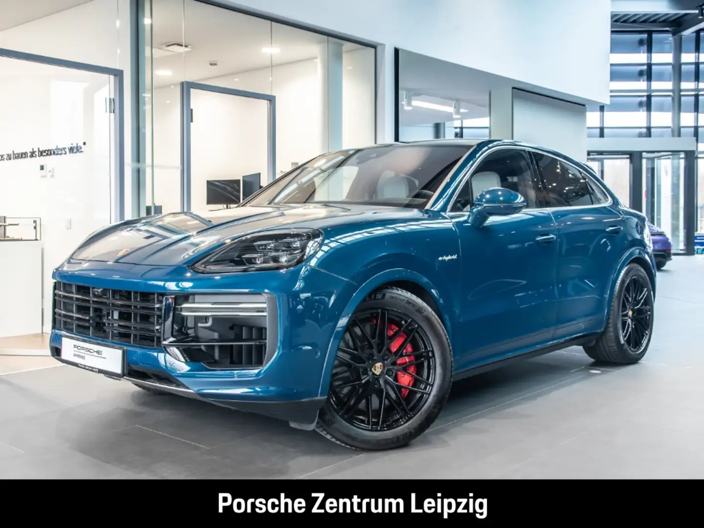 Porsche Cayenne Turbo E-Hybrid Coupe Burmester InnoDrive Blau - 1