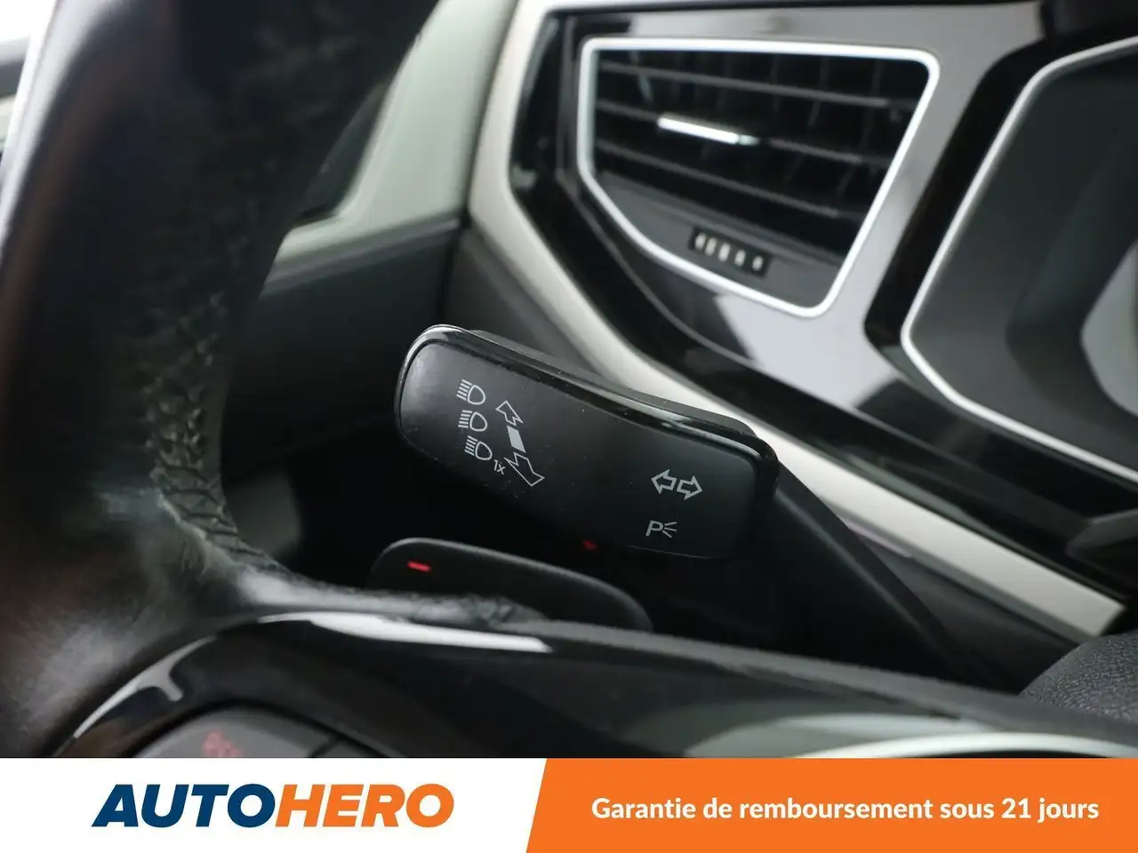 Volkswagen Polo Citadine 5 portes — photo 28