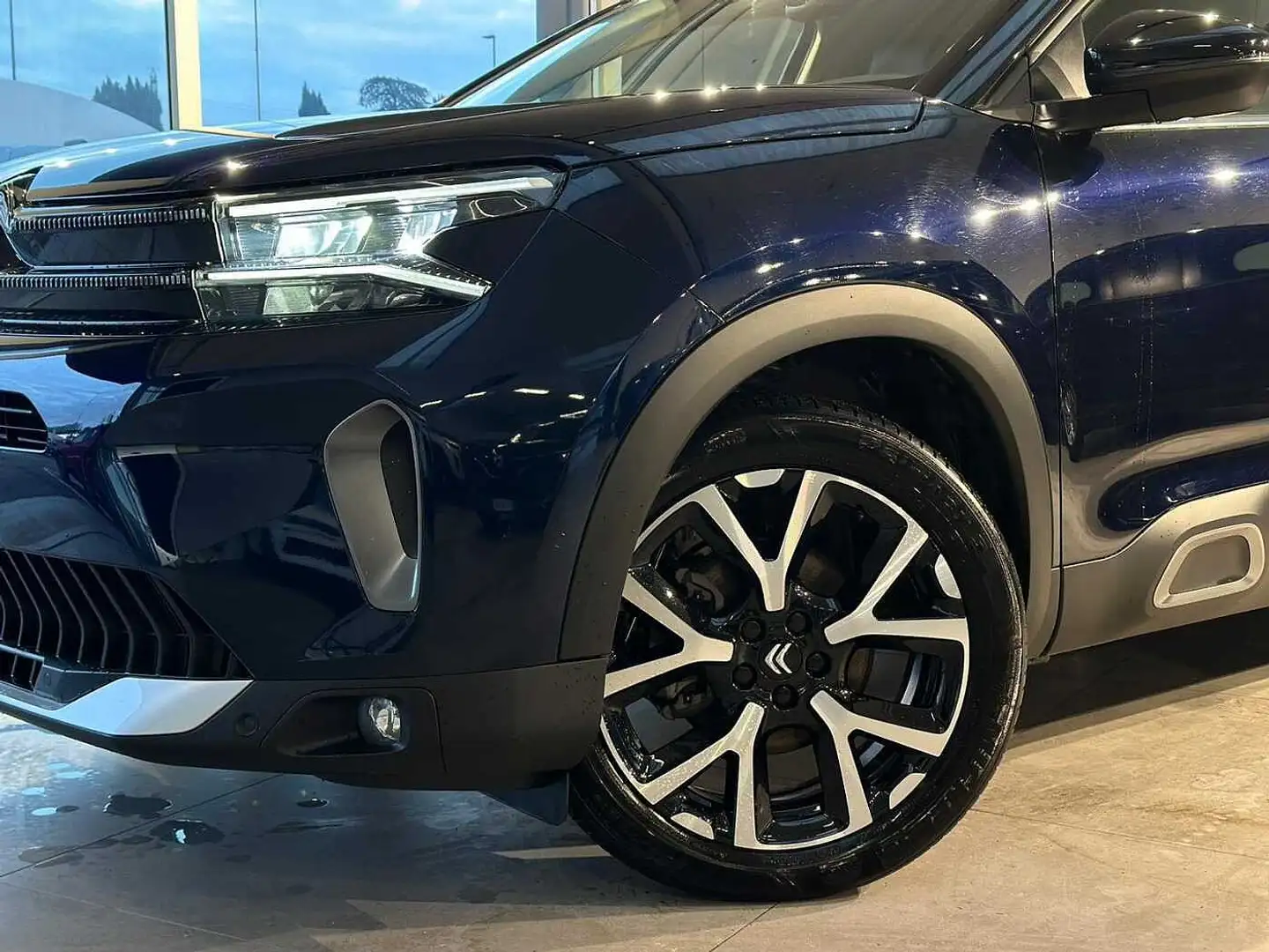 Citroen C5 Aircross PureTech 130 S&S EAT8 Shine Pack Blauw - 2
