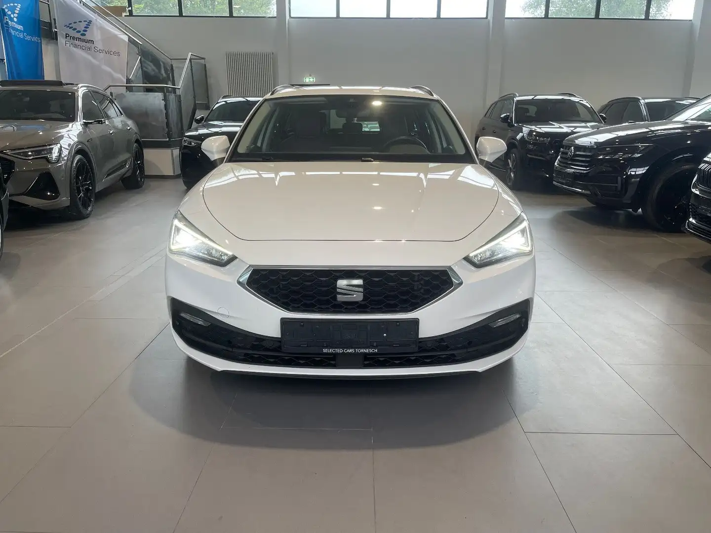 SEAT Leon Sportstourer Style AID/LED/KAM/KEY/PANO/AHK Weiß - 2