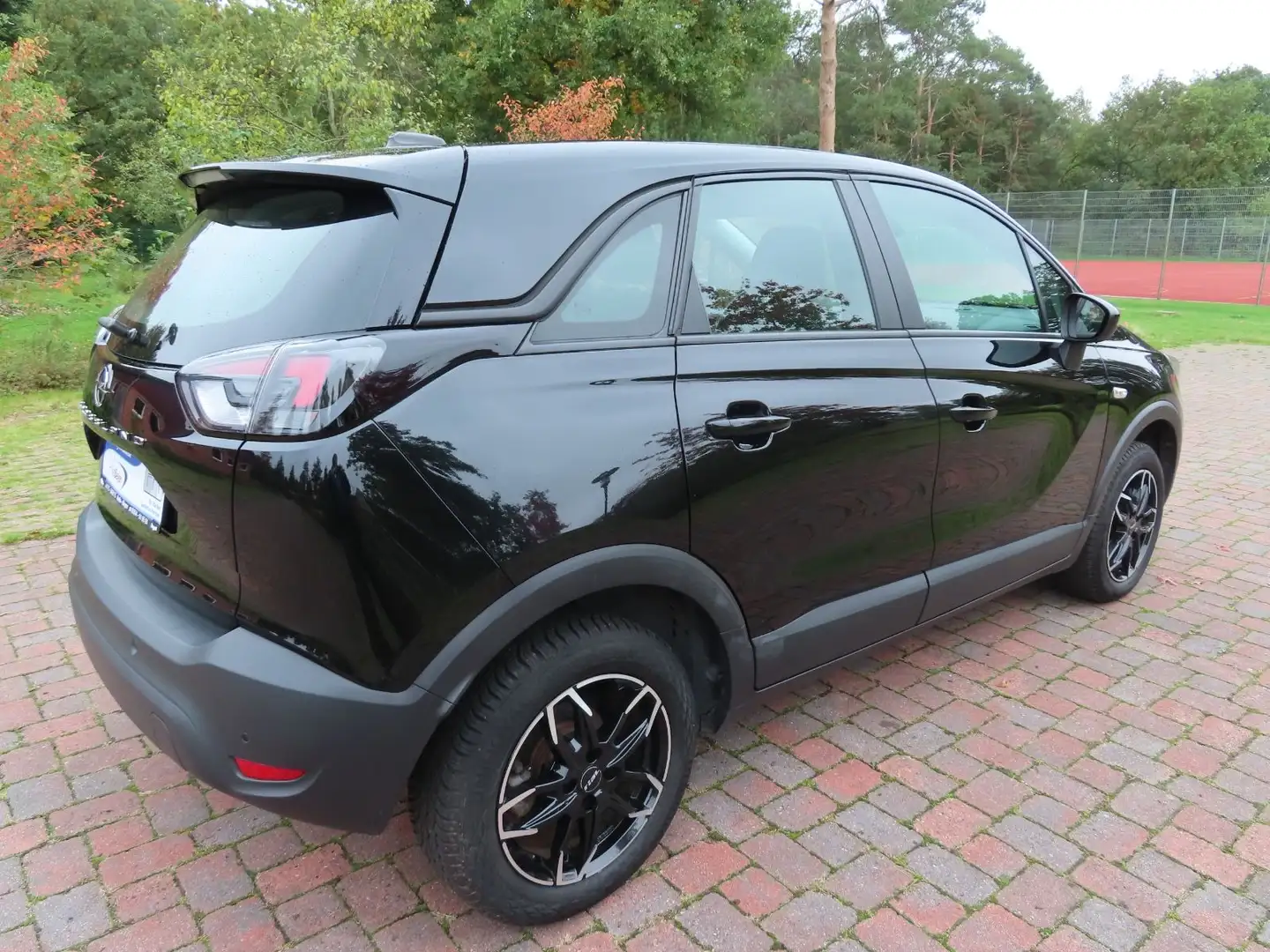 Opel Crossland X 1,2 Automatik  Kamera Klima Sitzh. Schwarz - 2