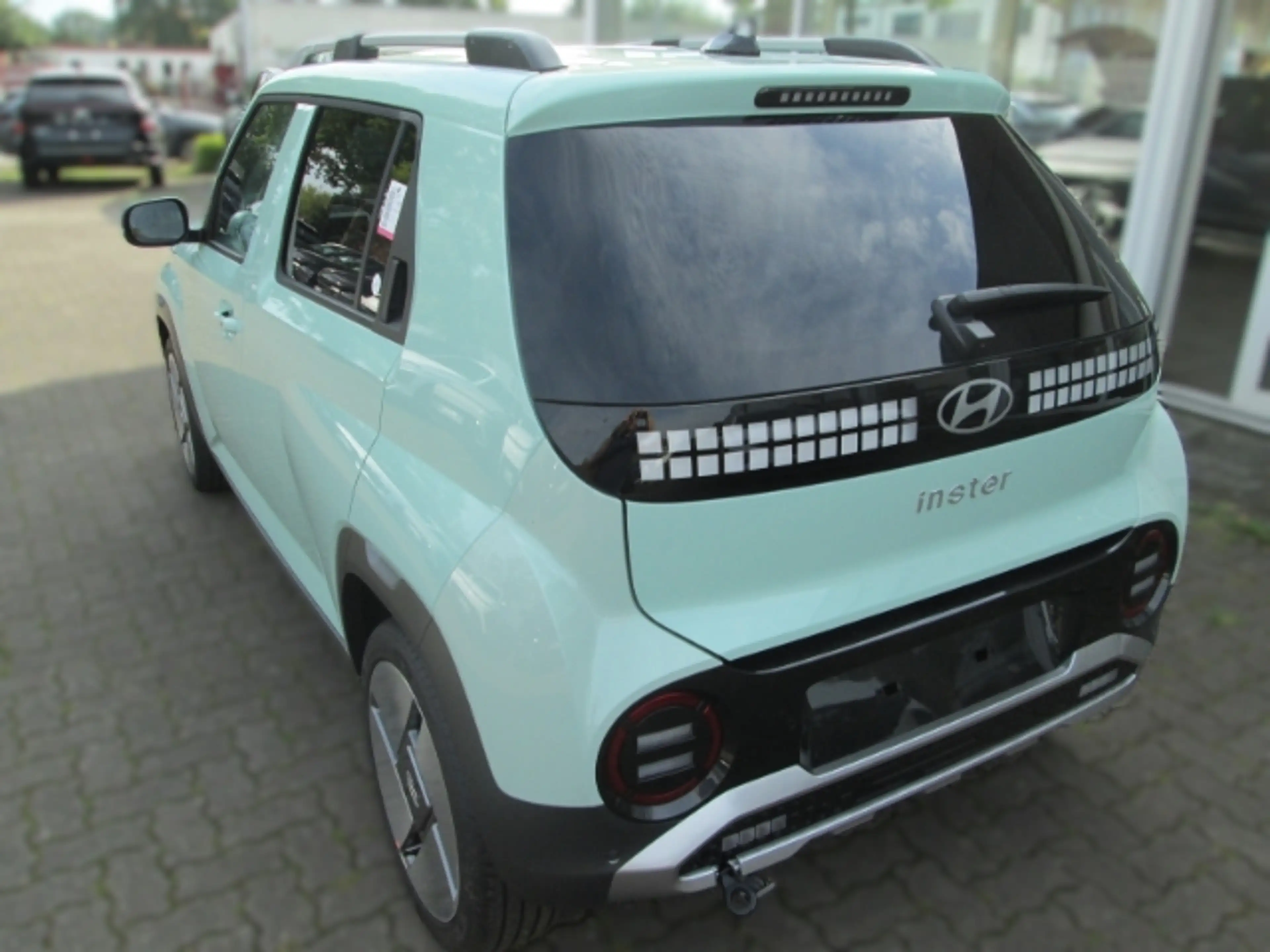 Hyundai Inster Lounge 115 PS Elektro-Komfort-Paket Wärmepumpe Nav — photo 5