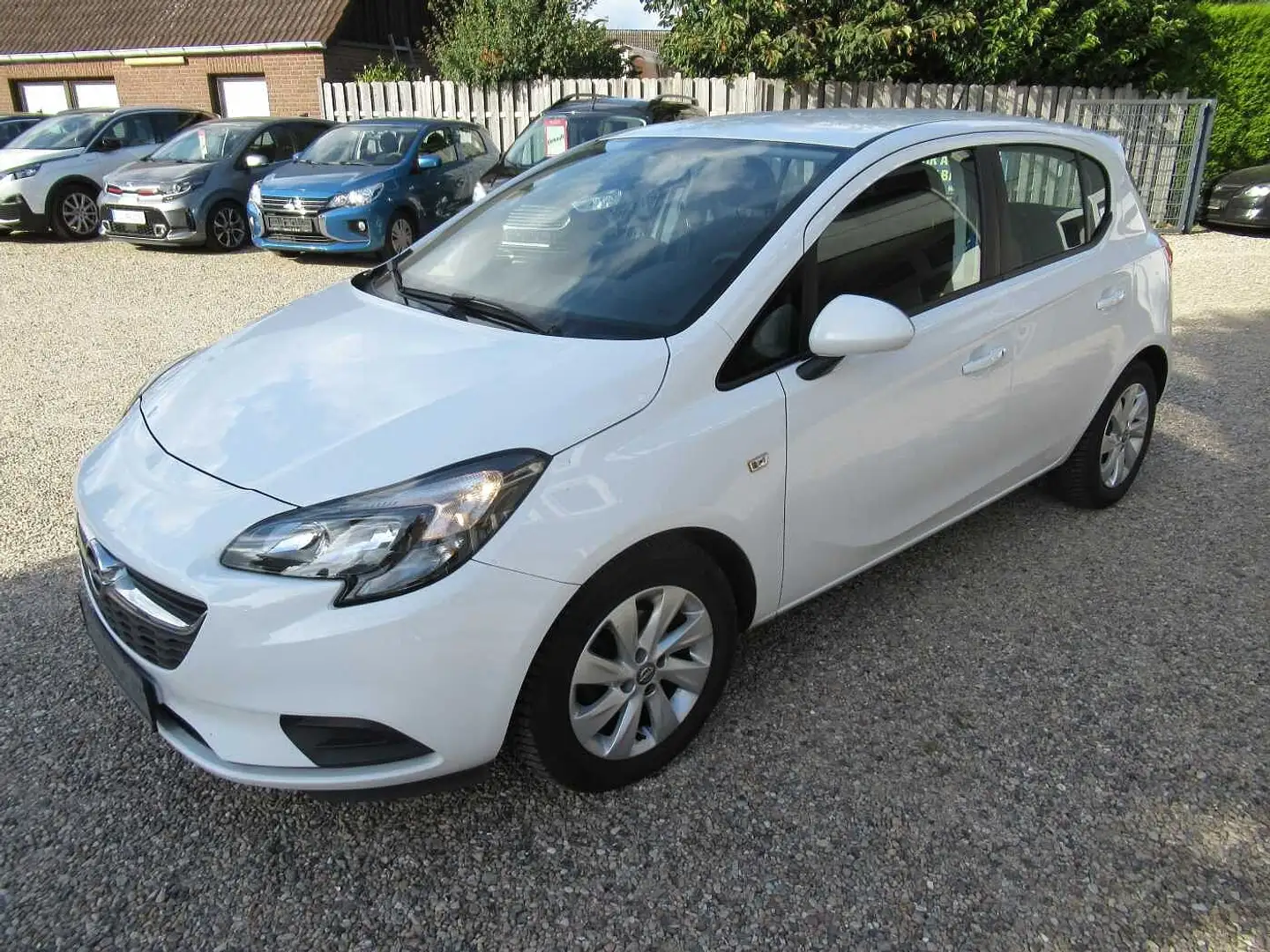 Opel Corsa 1.2 Selection Weiß - 1