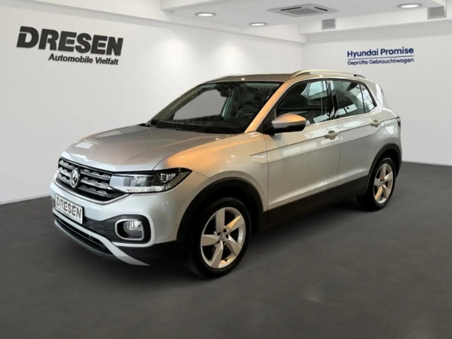Volkswagen T-Cross 1.6 TDI Style+Sizheizung+Klima+Kamera+Allwetter uv Silber - 1
