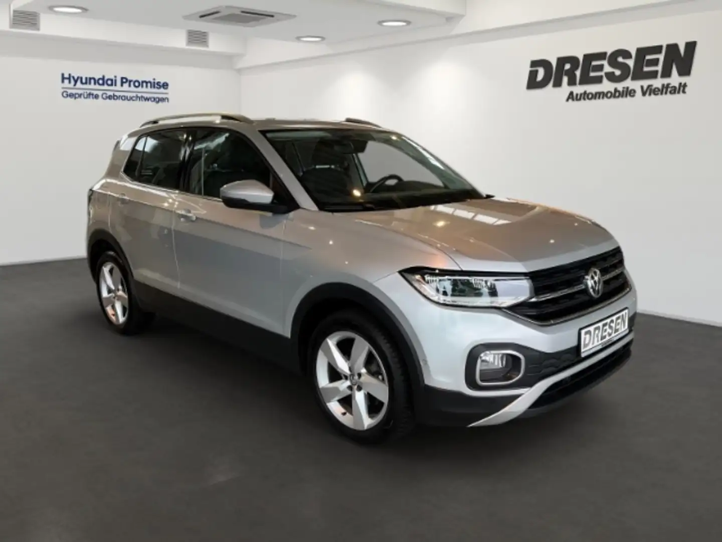 Volkswagen T-Cross 1.6 TDI Style+Sizheizung+Klima+Kamera+Allwetter uv Silber - 2