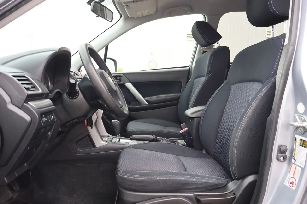 Subaru Forester снимка Subaru Forester