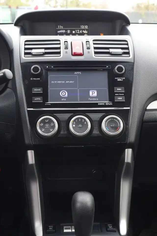Subaru Forester снимка Subaru Forester