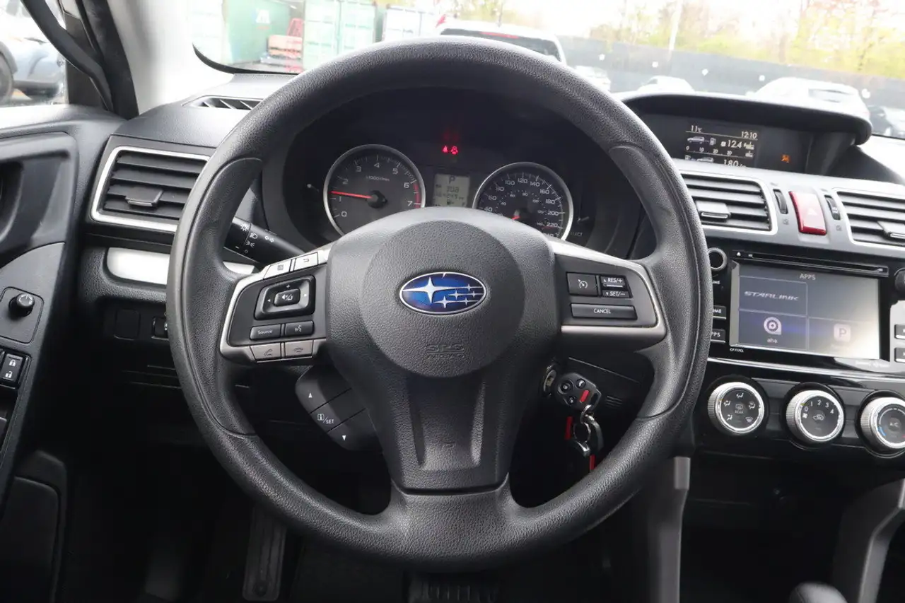 Subaru Forester снимка Subaru Forester