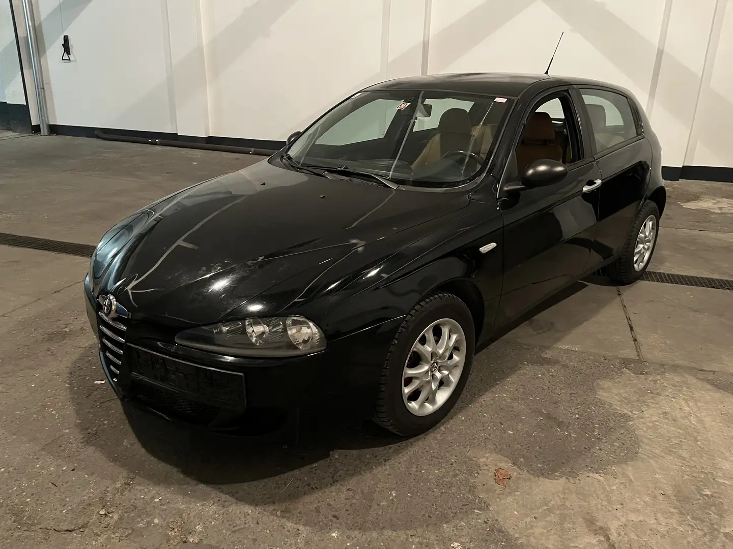 Alfa Romeo 147 1.6TS 16V Impression *Zimtleder*Android Navi* Schwarz - 1
