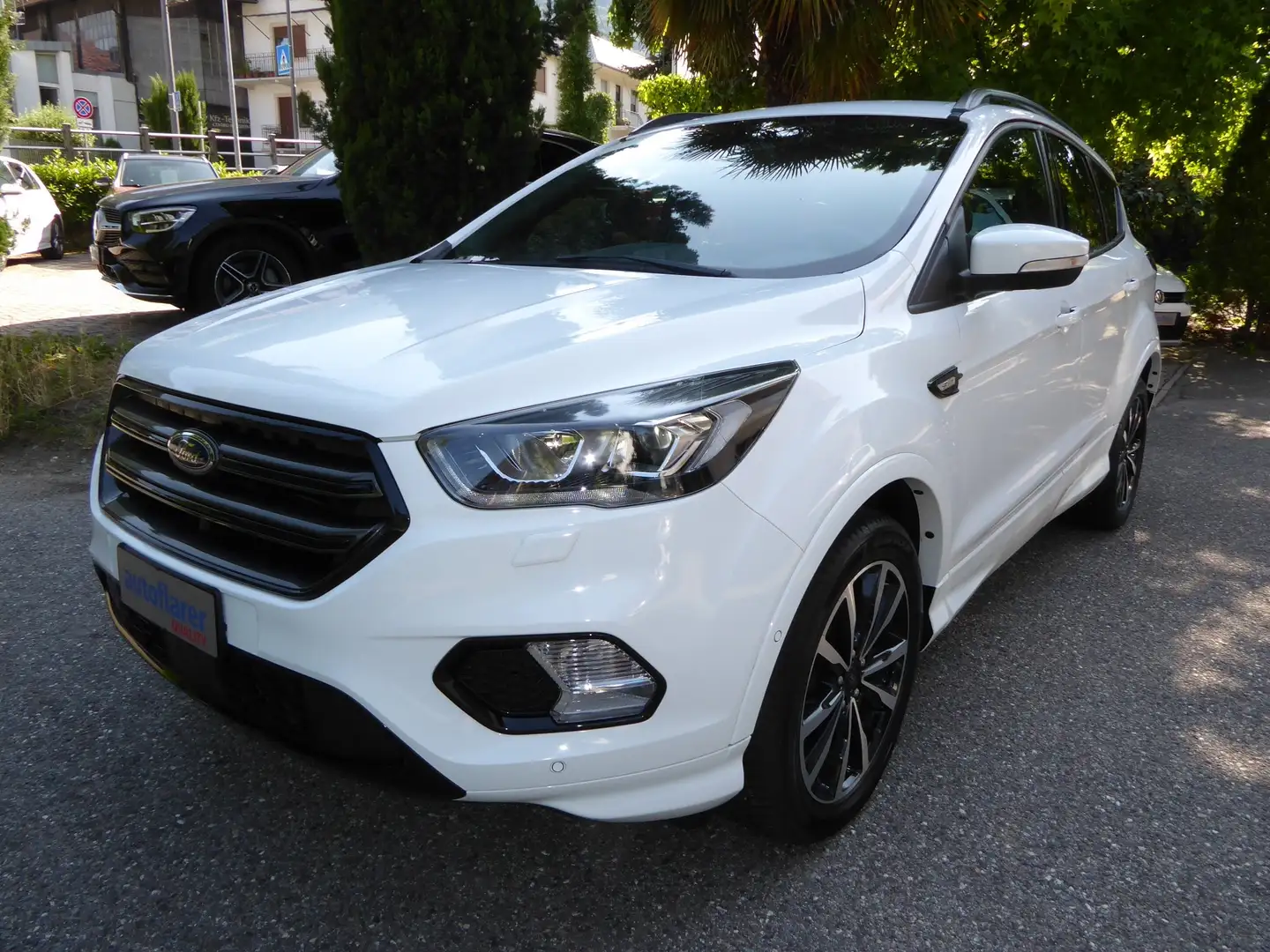 Ford Kuga 2.0 tdci ST-Line 150CV 4x4 *GANCIO*PELLE* Bianco - 1
