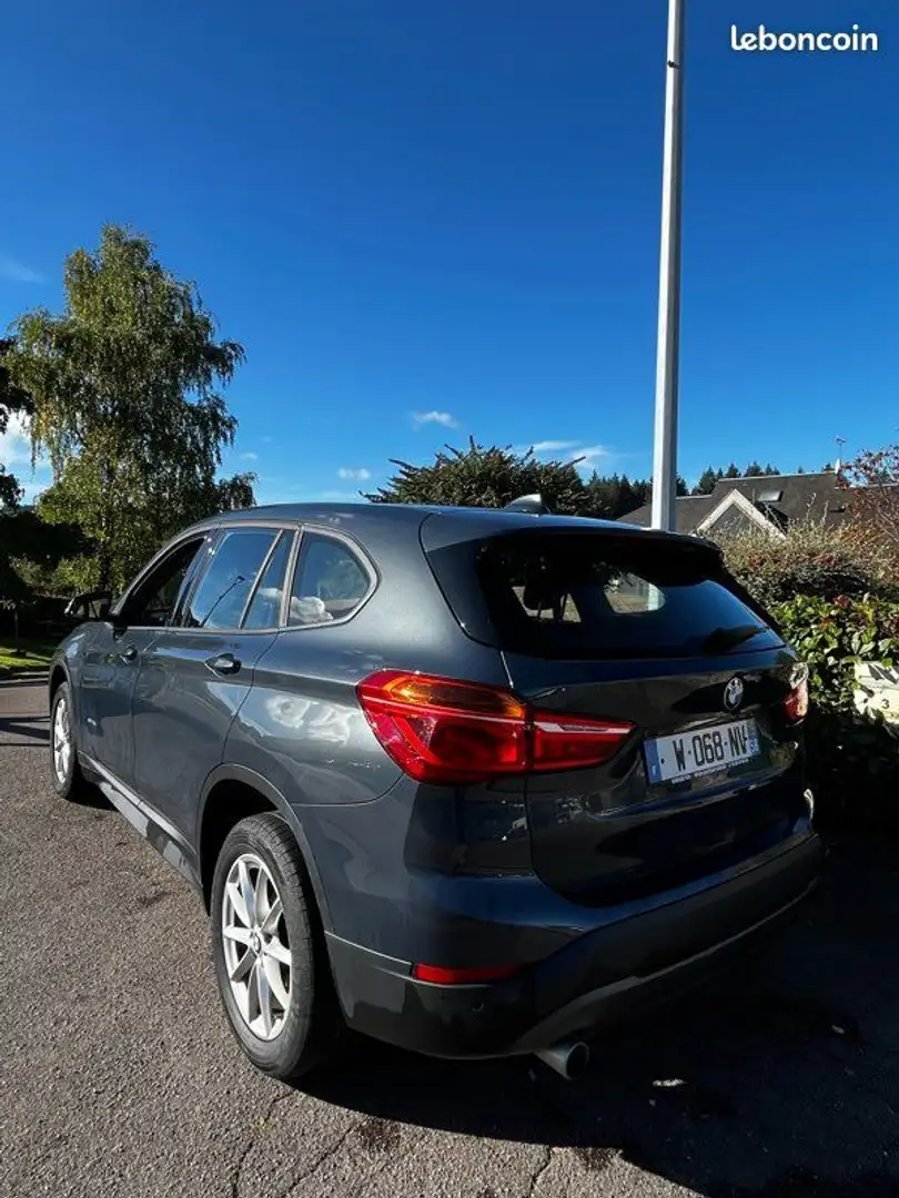 BMW X1 SDRIVE 16D 116 cv Lounge Grau - 2