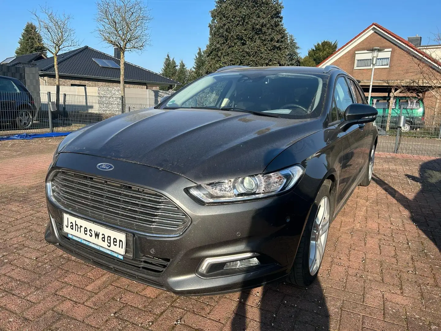 Ford Mondeo Business Edition Gris - 1