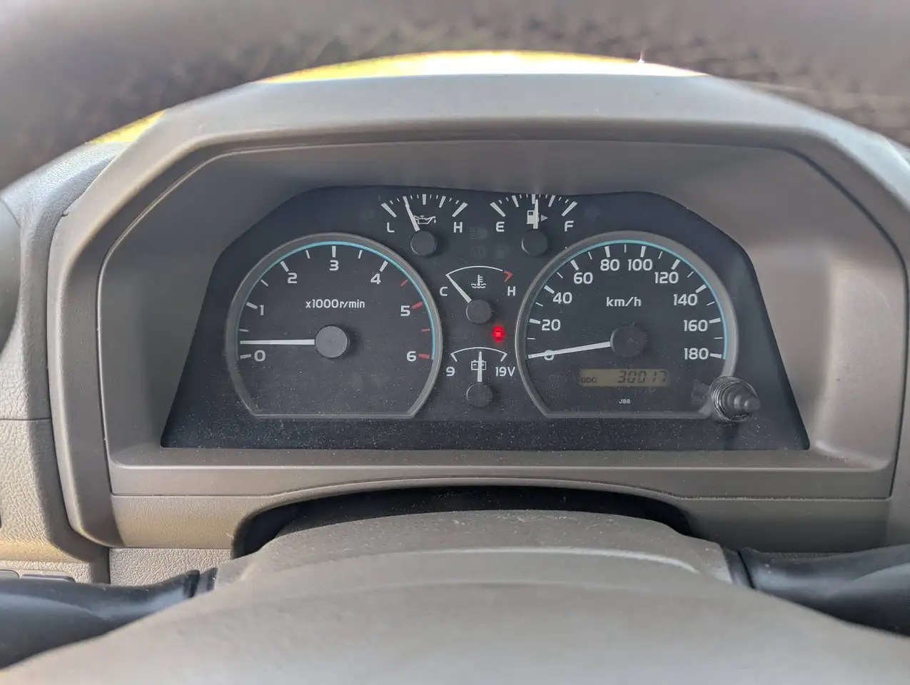 Toyota Land Cruiser 77, foto 12