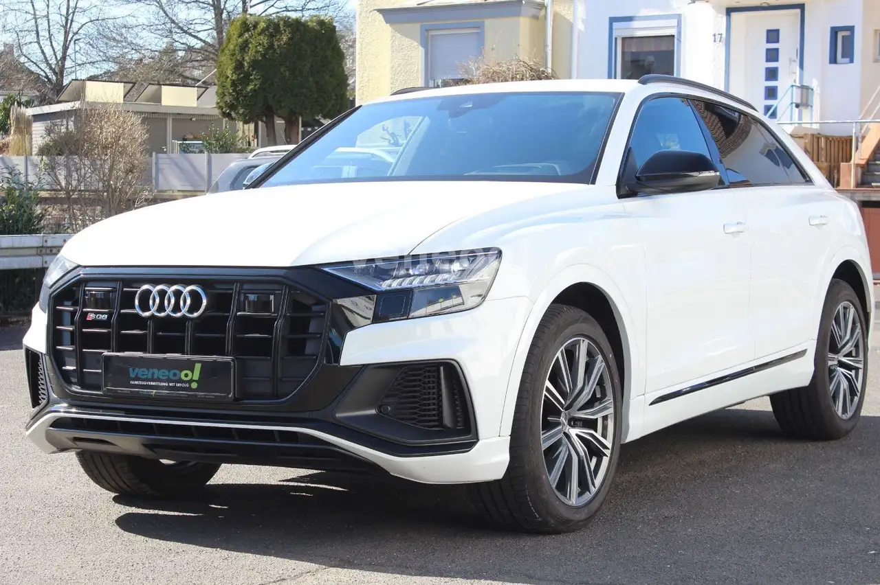Audi SQ8