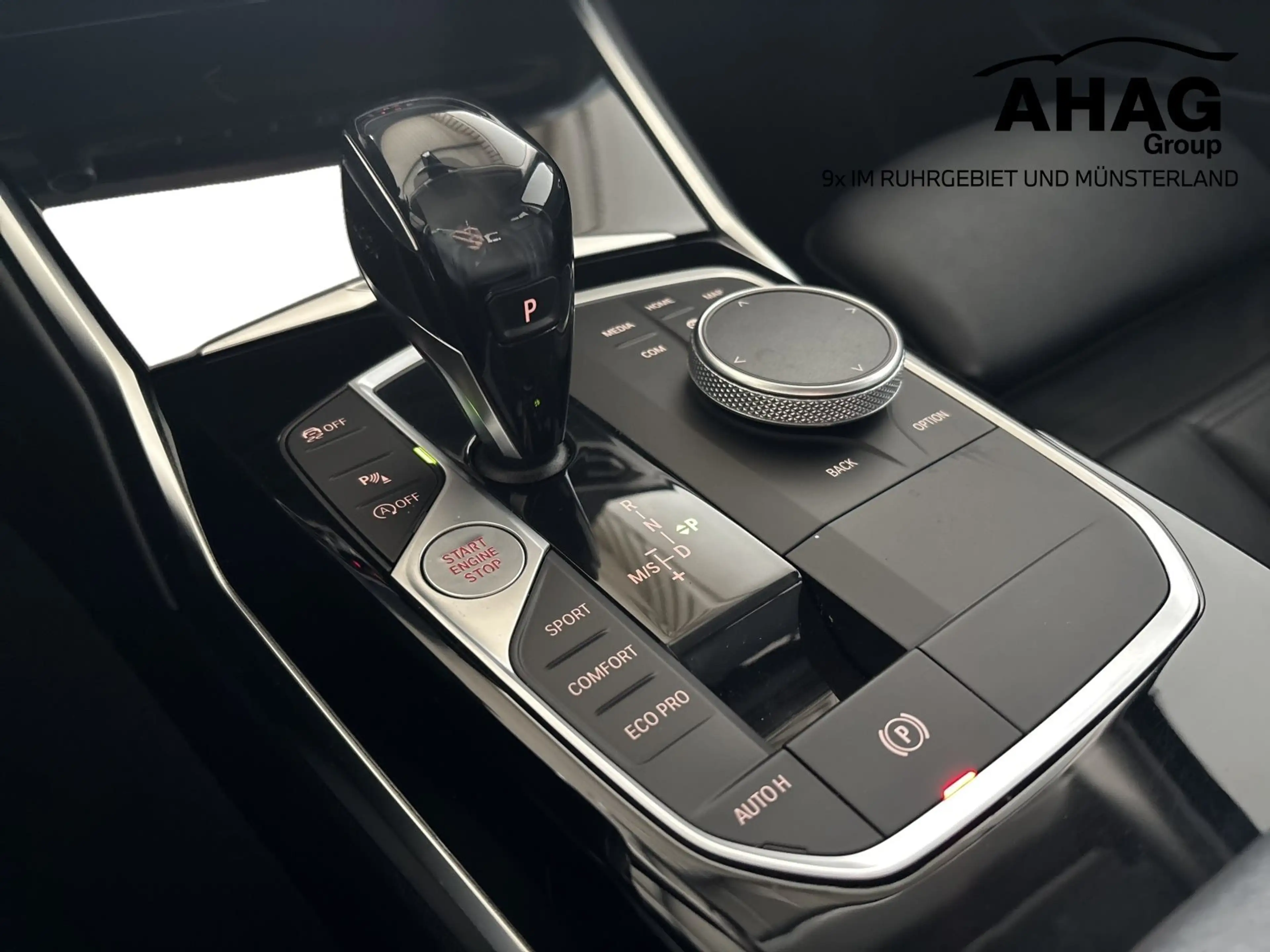 BMW 320 i xDrive Lim Aut. — photo 10