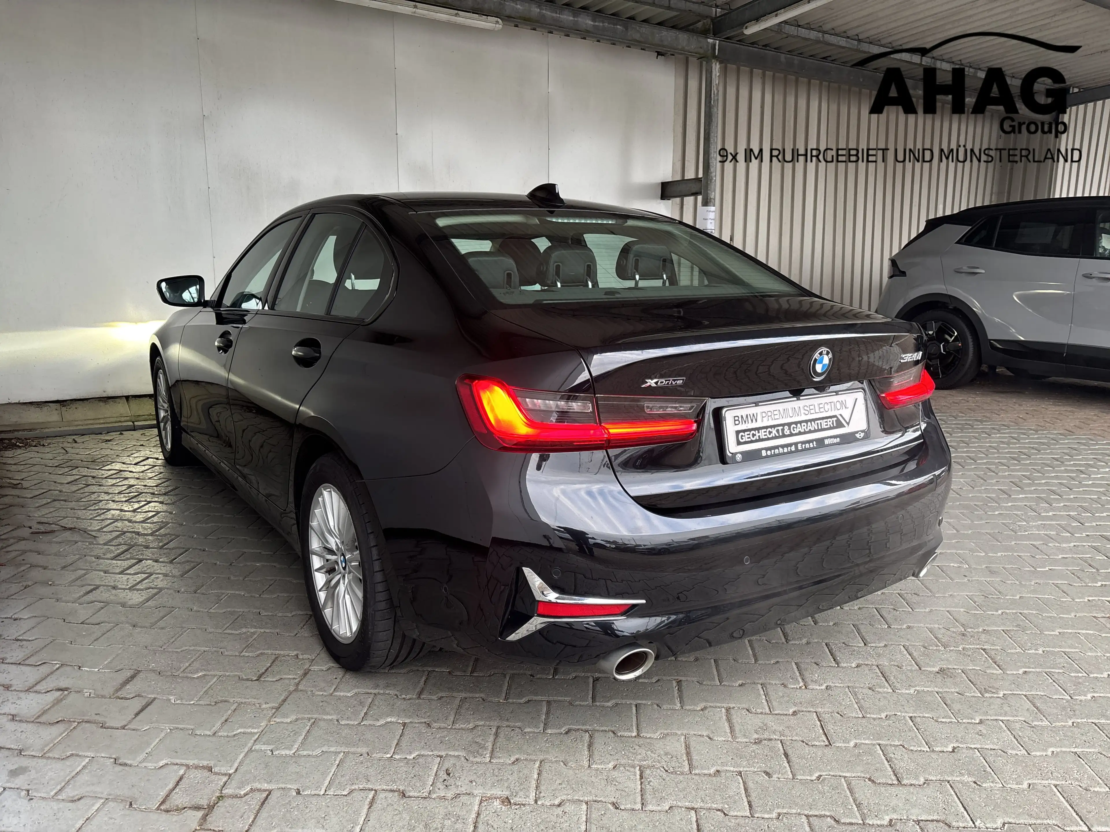 BMW 320 i xDrive Lim Aut. — photo 13