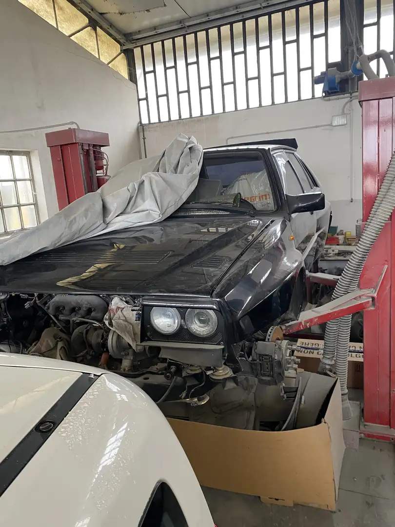 Lancia Delta 2.0 16v HF Integrale Evoluzione - 1