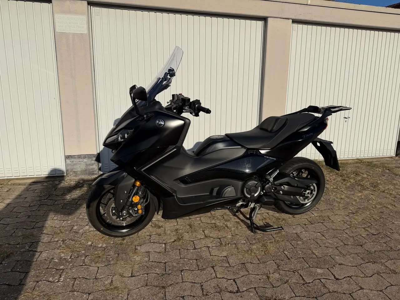Yamaha Tmax 560