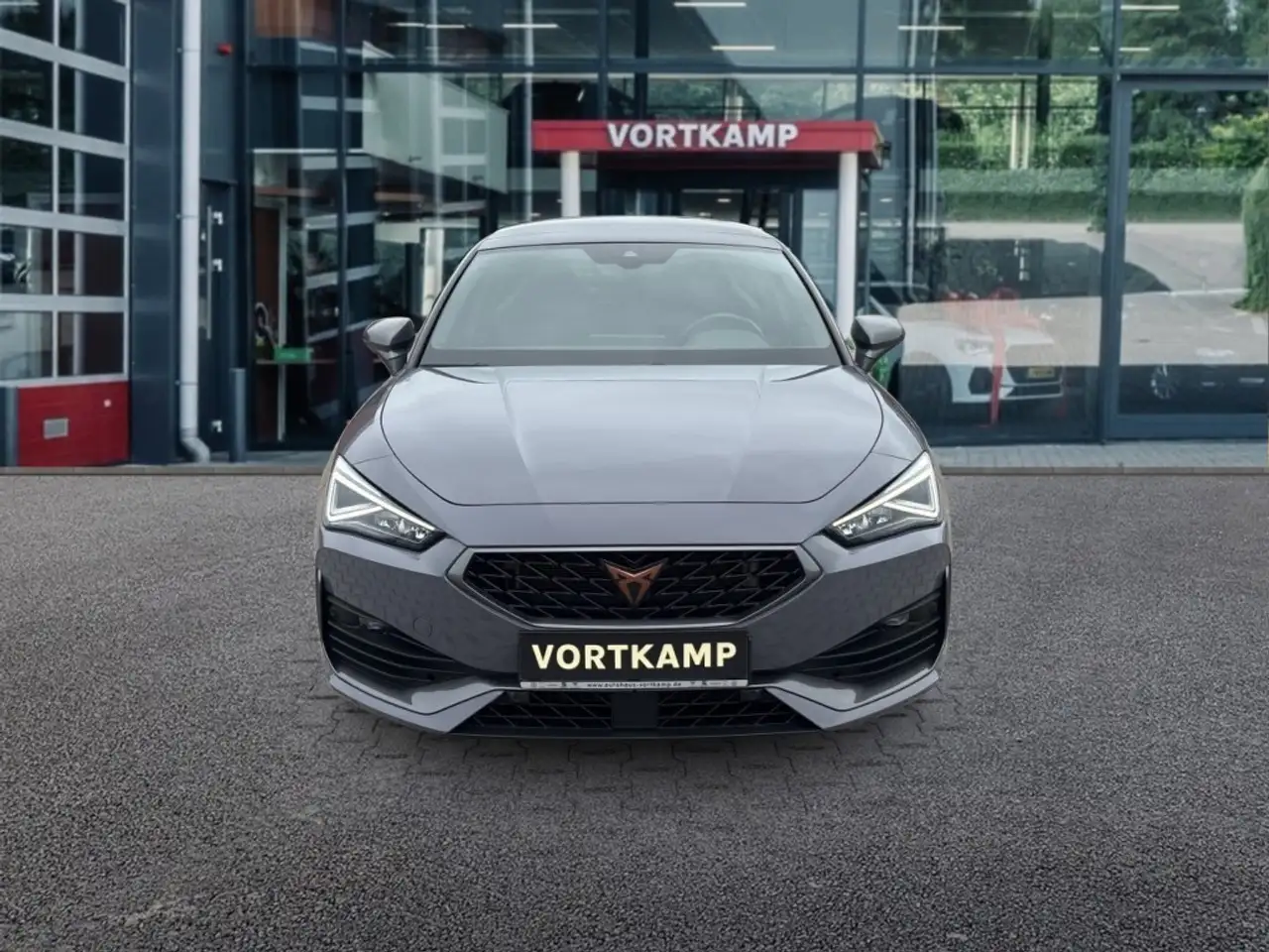 Cupra Leon 1.4 TSI eHYBRID VZ PANO-DAK/CAMERA/CRUISE/STOEL+ST, миниатюра 2