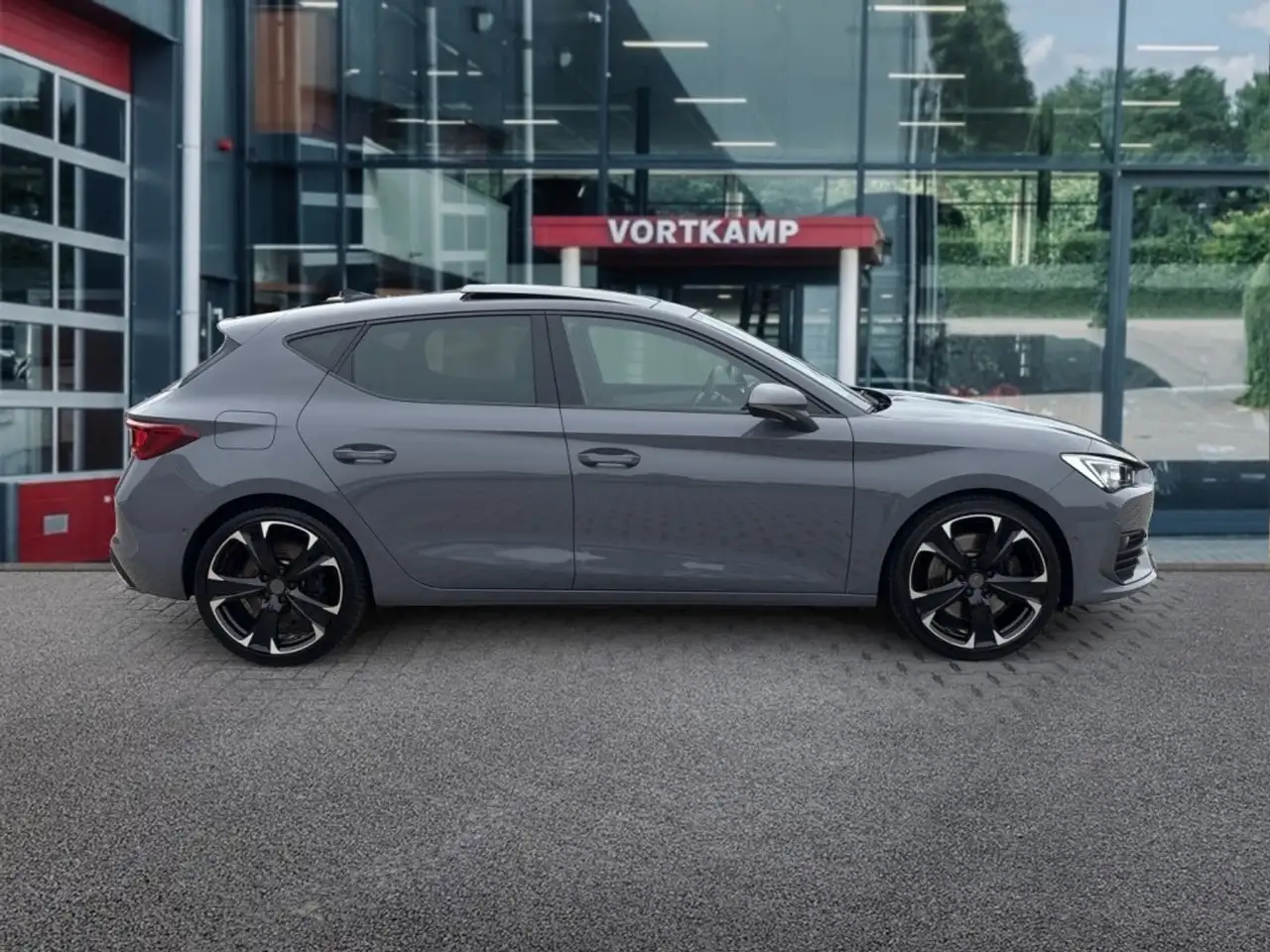 Cupra Leon 1.4 TSI eHYBRID VZ PANO-DAK/CAMERA/CRUISE/STOEL+ST, миниатюра 4