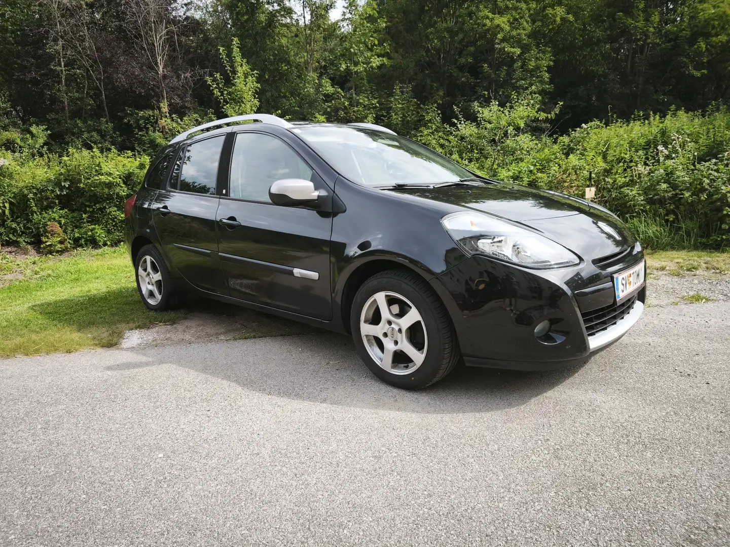 Renault Clio 1.2 16V Grandtour Edition Dynamique - 2